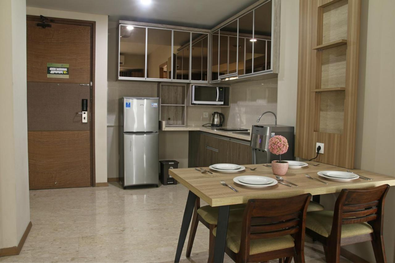 Graha Makara Suite Hotel & Residence Cikarang Luaran gambar