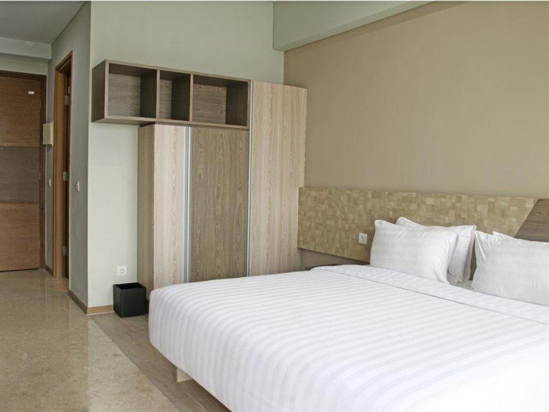 Graha Makara Suite Hotel & Residence Cikarang Luaran gambar